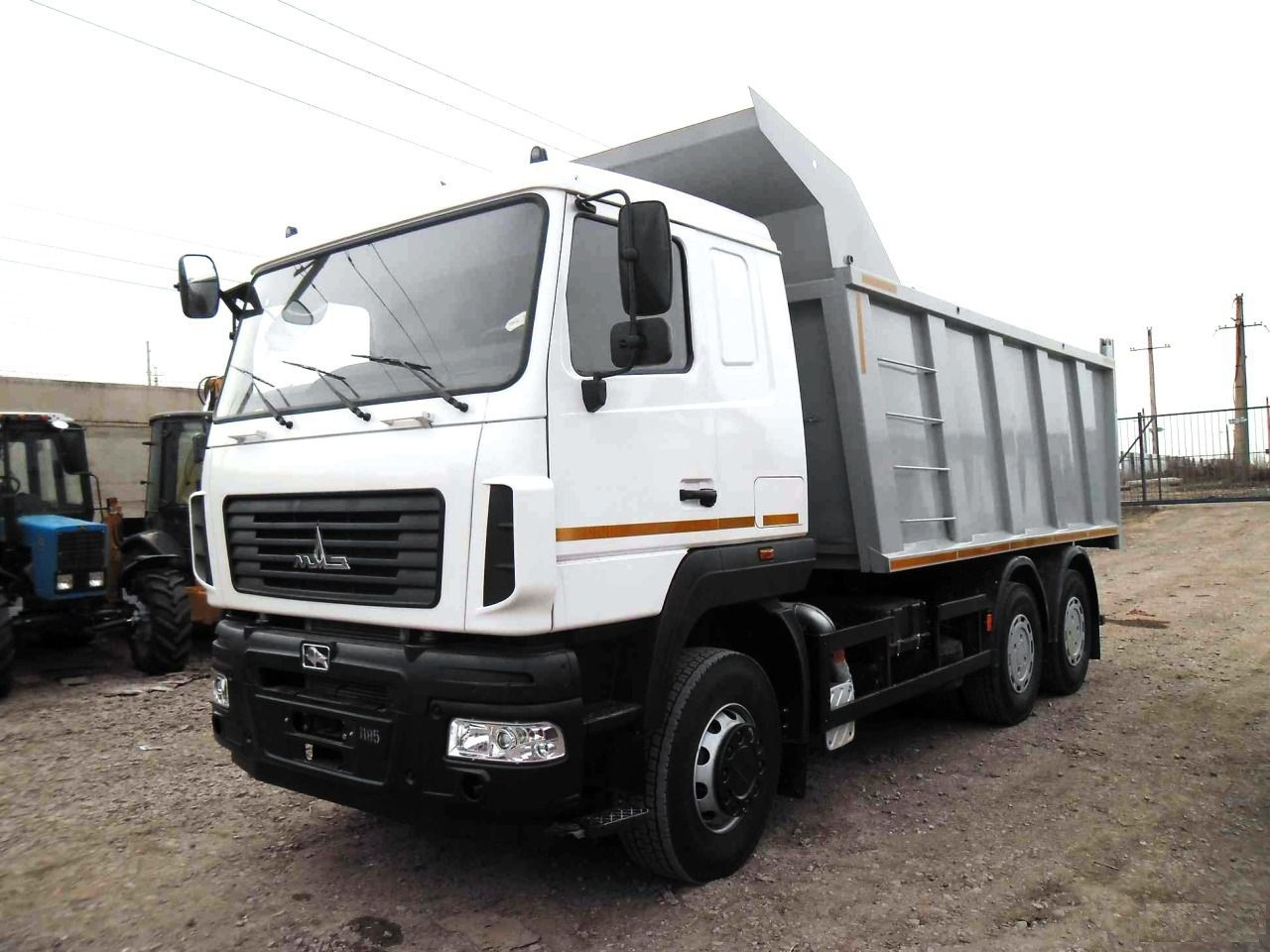 МАЗ 650108